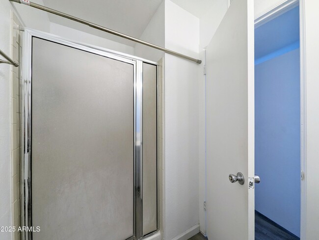 Building Photo - 4601 N 102nd Ave