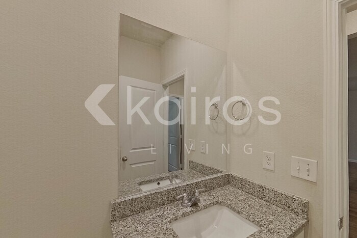 Building Photo - 3494 Bridgewood Dr