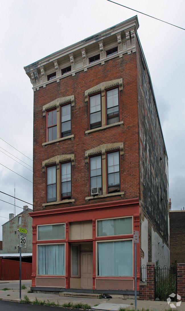 1928 Freeman Ave 1928 Freeman Ave Cincinnati OH 45214 Apartment Finder
