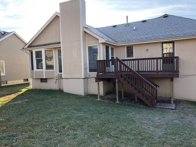Building Photo - Nice Home In Papillion For Rent!
