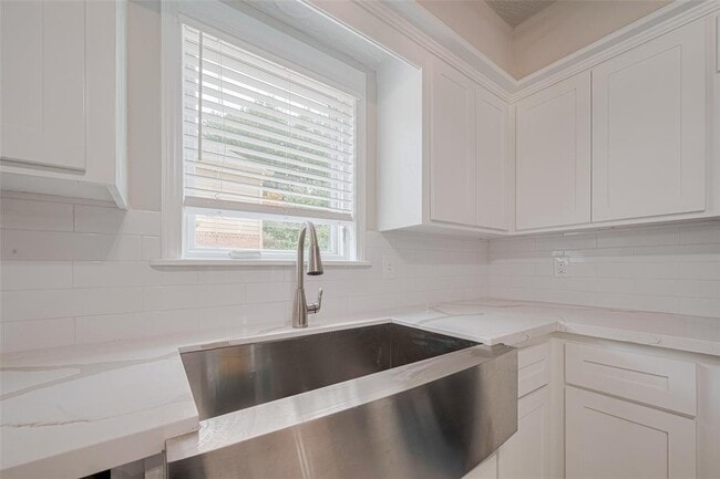 Building Photo - 22323 N Rebecca Burwell Ln
