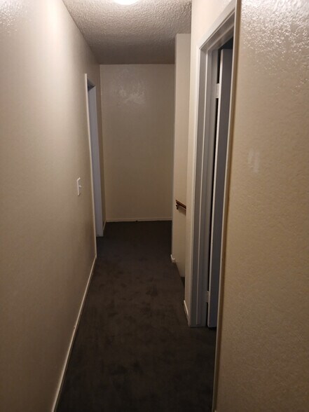 Building Photo - 38550 22nd St E