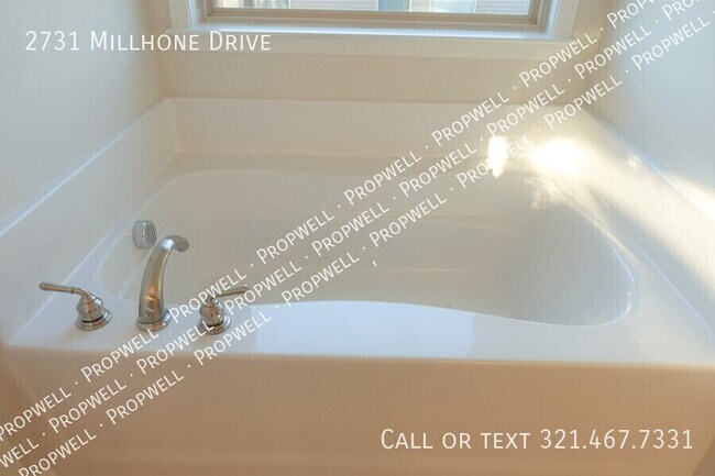 Building Photo - 2731 Millhone Dr