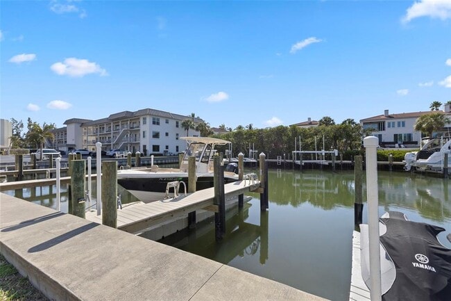 Building Photo - 3330 Gulf of Mexico Dr