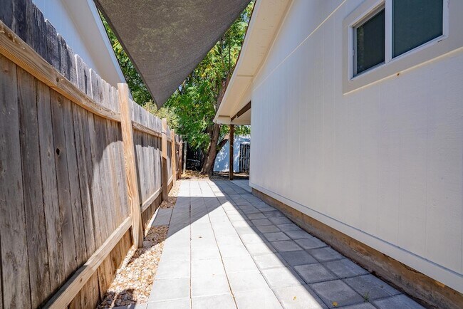 Building Photo - 5765 Palo Blanco Ln