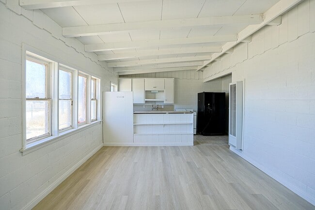 Building Photo - 11391 Lee Ave