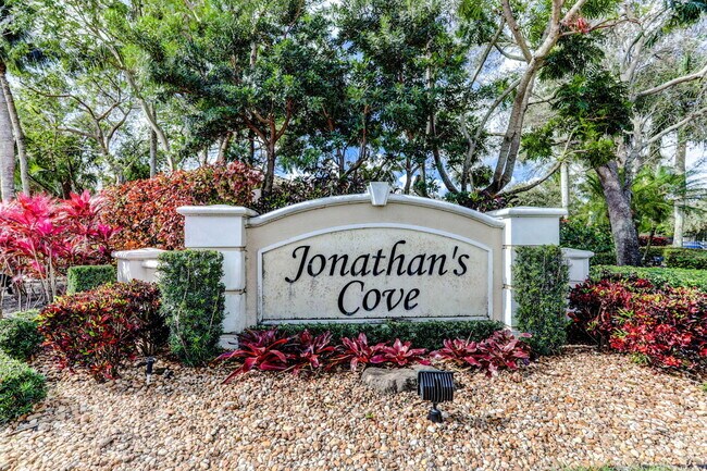 Building Photo - 5015 Palmbrooke Cir