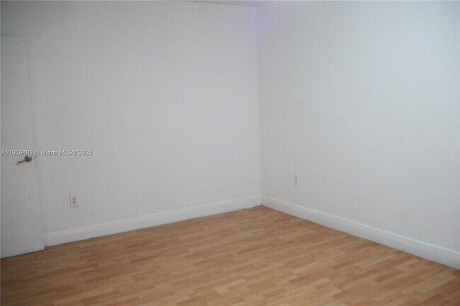 Building Photo - 9307 NW 121st St