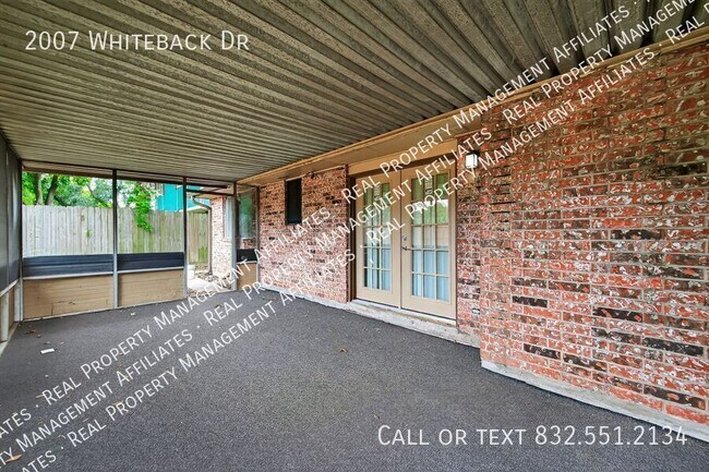 Building Photo - 2007 Whiteback Dr