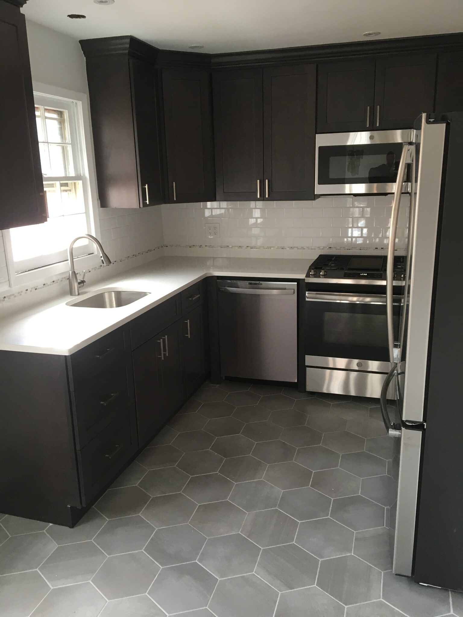 Kitchen - 1843 Clintonville St