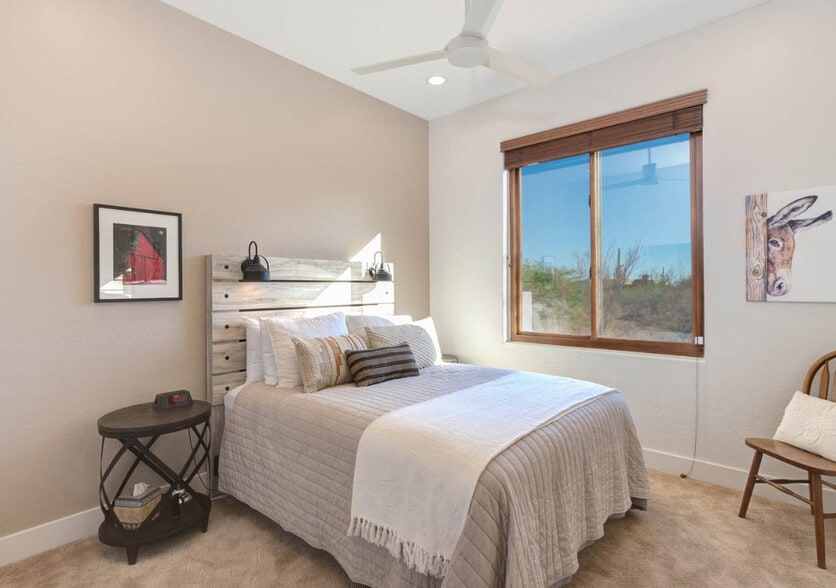 Building Photo - 7970 E Las Piedras Way