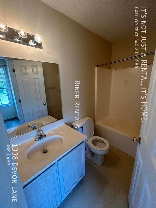 Building Photo - 1338 Devon Ln