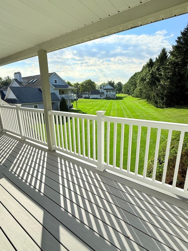 Building Photo - 3 Bed / 2 Bath Warrington Townhome