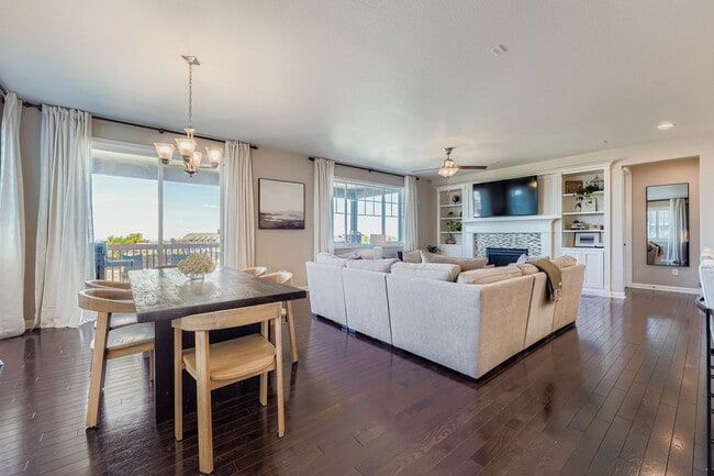 Building Photo - 26745 E Canyon Ave