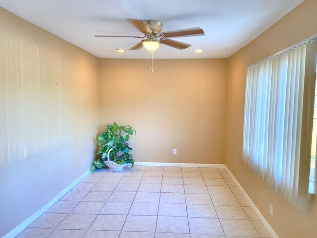 Building Photo - Move-In Ready & Modern: Fully Remodeled 4BD with Massive Yard