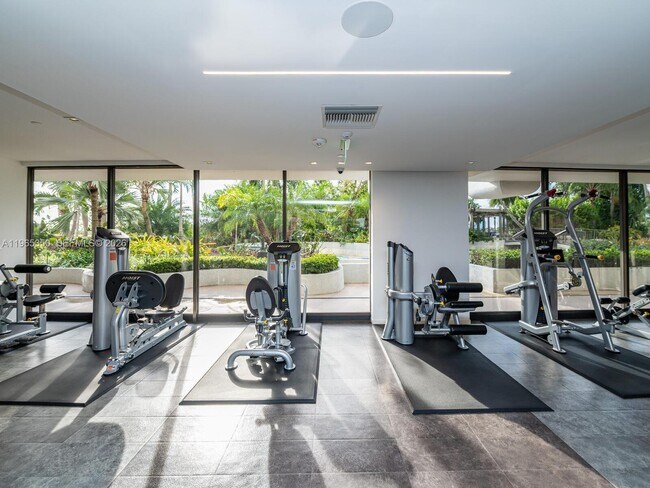 Building Photo - 9 Island Ave