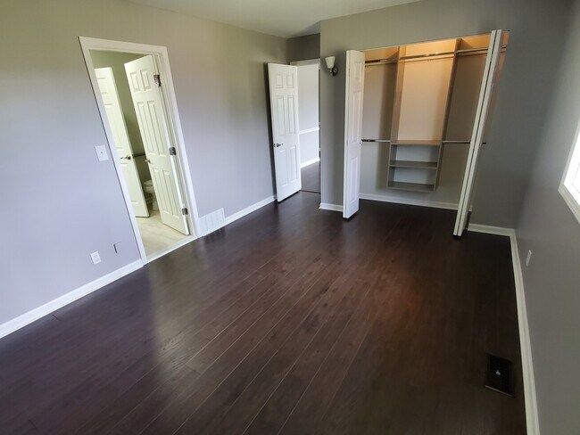 Building Photo - 1411 Parke Street