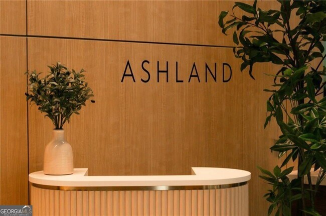 Building Photo - 1065 Peachtree St NE