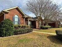 Building Photo - 4701 Mitford Cir