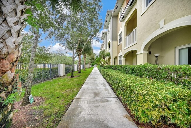 Building Photo - 10870 NW 88th Terrace