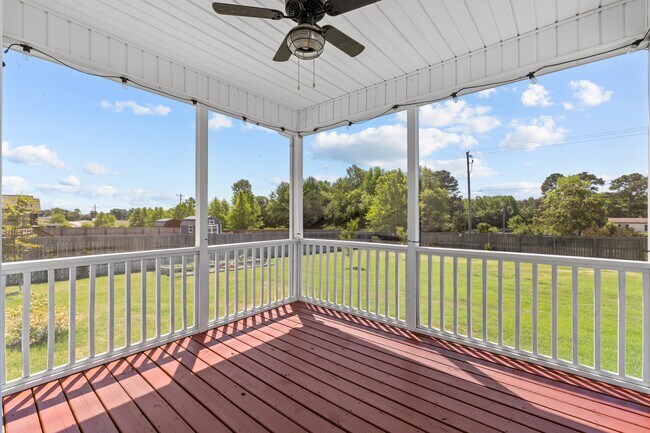 Building Photo - 36 Grazing Meadows Dr