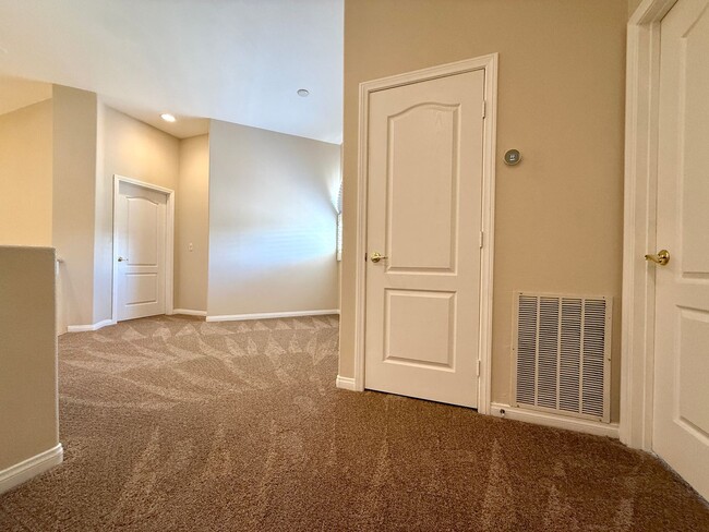 Building Photo - Grand 3 bedroom home with lake and golf course views located in Resort Villas ready to be your pa...