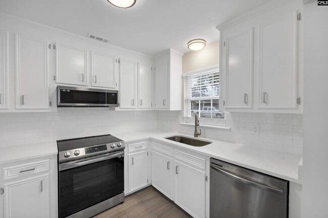 Building Photo - 118 Hutto Hill