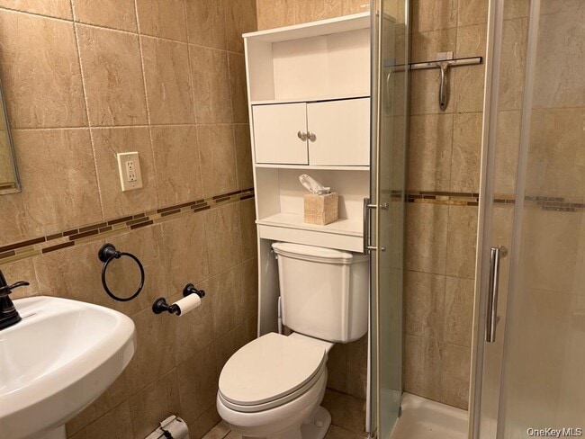 Building Photo - 2 Harbor Cir