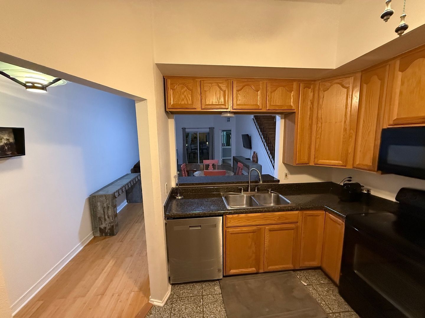 Building Photo - 186 Avant Garde Cir