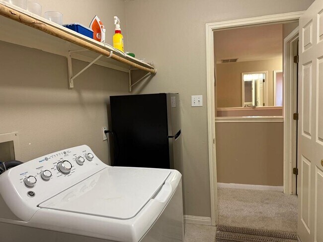Building Photo - 206 Pheasant Ridge Dr