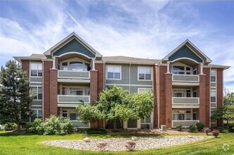 Building Photo - Commuter’s Dream! Spacious 3BD/2BA Cherry ...