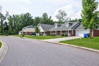 Building Photo - Oak Hollow