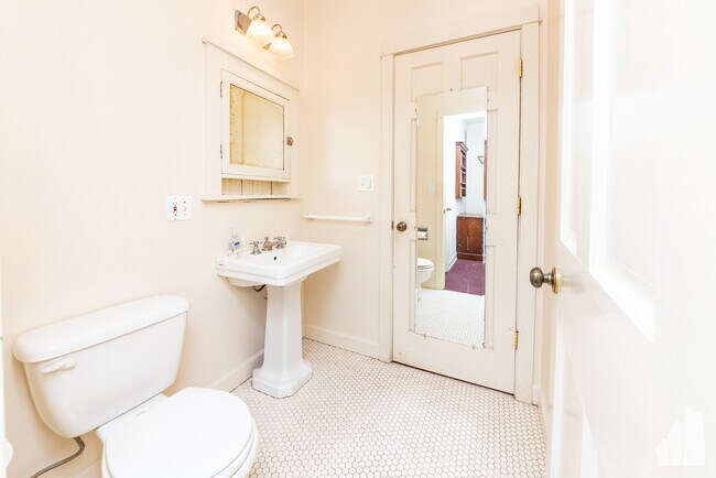 Building Photo - 3945 N Christiana Ave