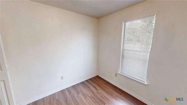 Building Photo - 3032 Carroll Dr