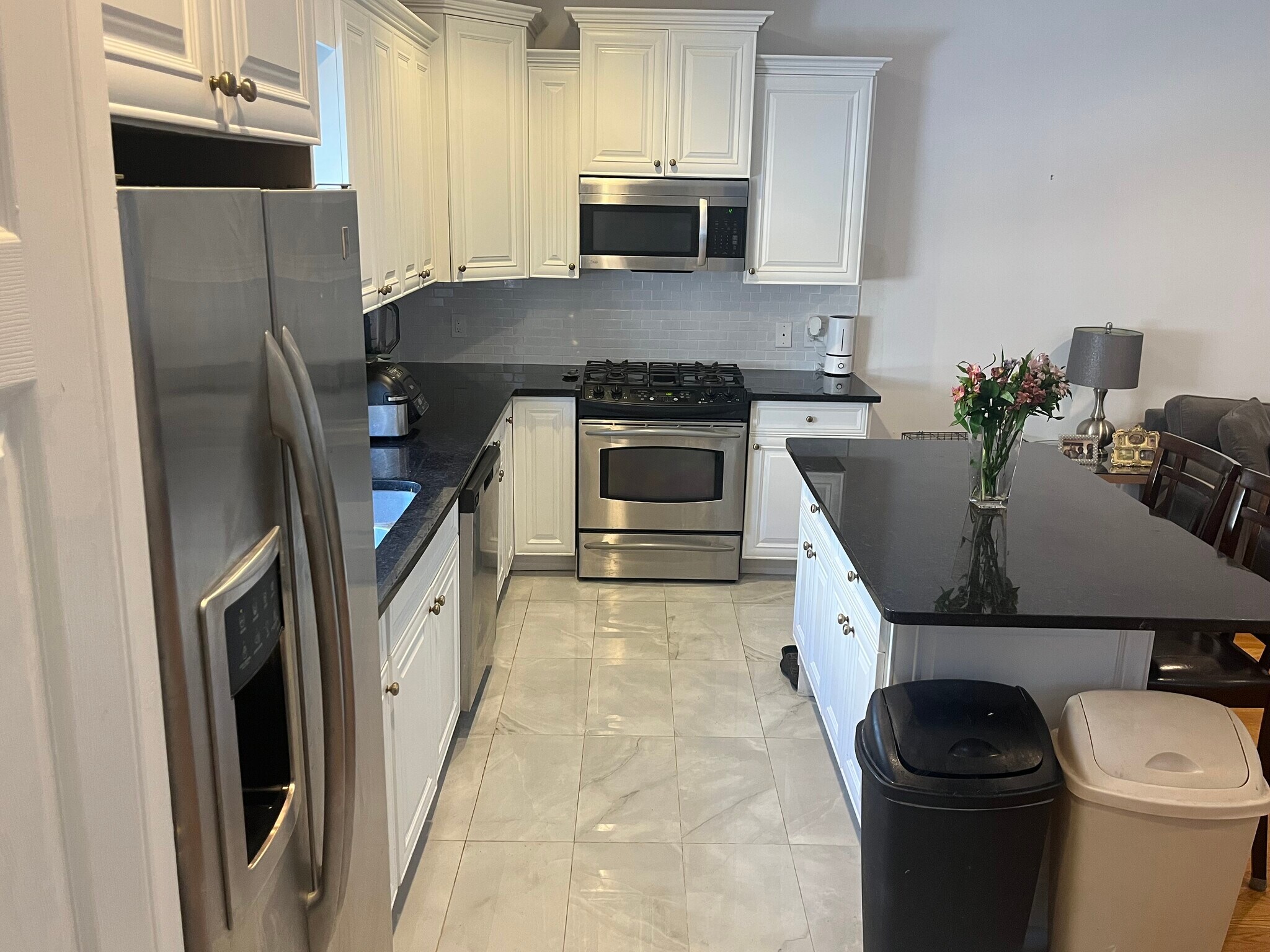 Building Photo - 308 Hamilton Pl