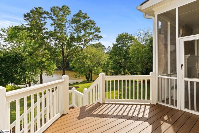 Building Photo - 312 Stonebrook Farm Way