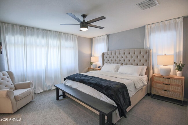 Building Photo - 8820 W Lamar Rd