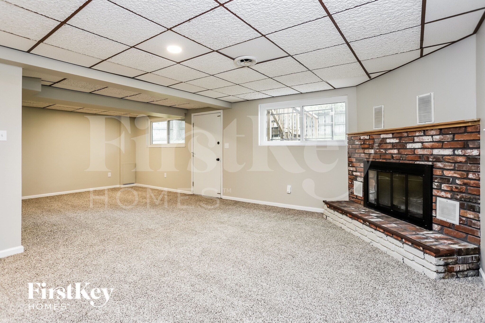 Building Photo - 855 Windemere Ave