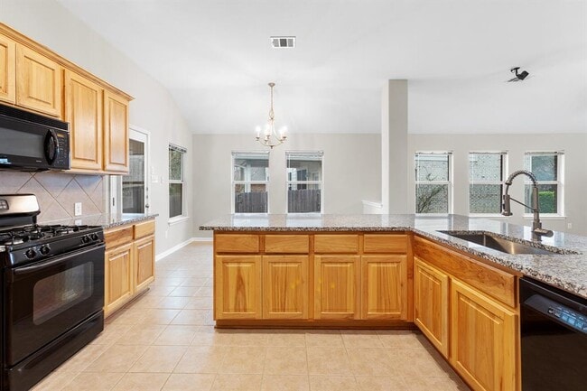 Building Photo - 2205 Speidel Dr