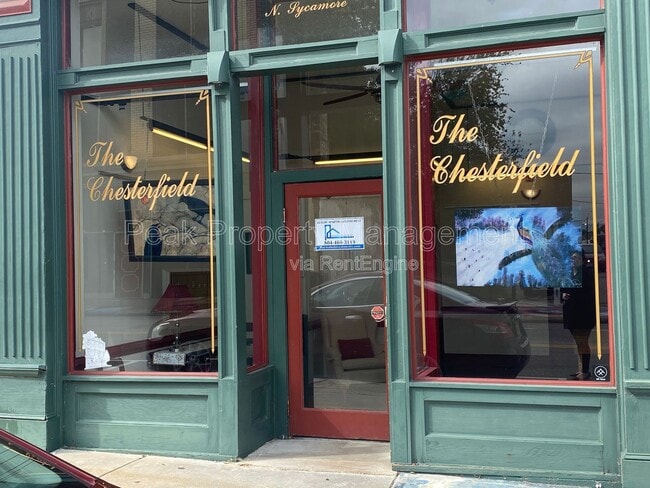 Building Photo - 244 N Sycamore St