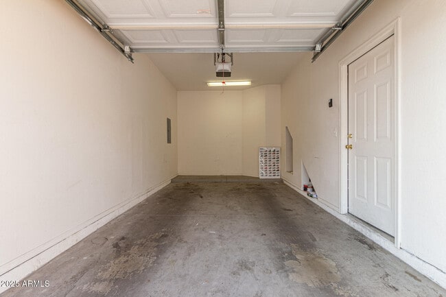 Building Photo - 6770 N 47th Ave