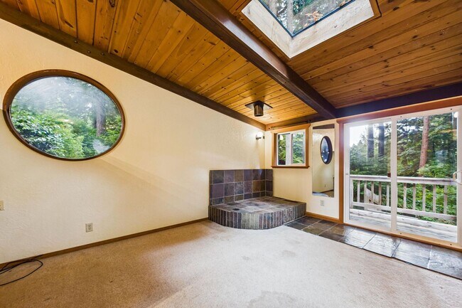 Building Photo - 2910 Greenbriar Ln