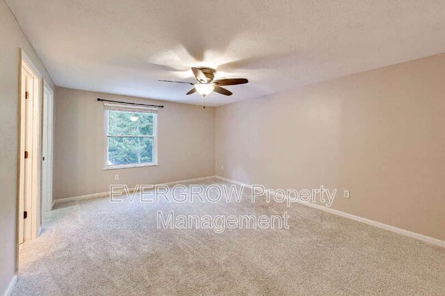 Building Photo - 9518 Bent Brook Dr