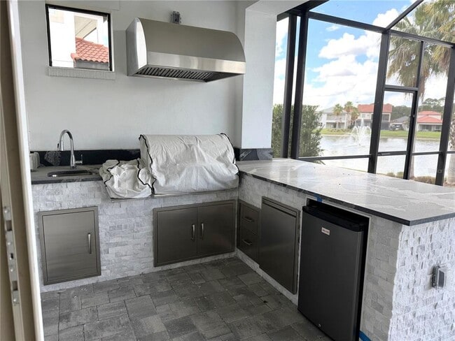 Building Photo - 10799 Royal Cypress Way