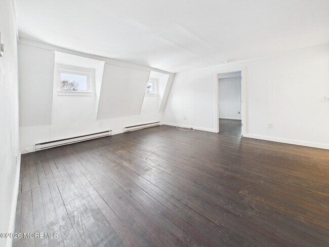 Building Photo - 154 Vansant Ave