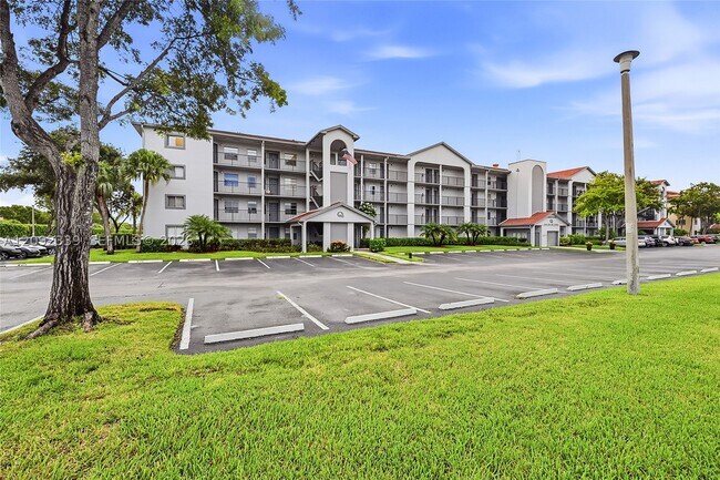 Building Photo - 1400 SW 124th Terrace