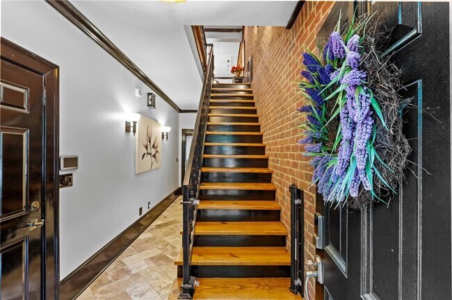 Building Photo - 5512 Glenridge Dr