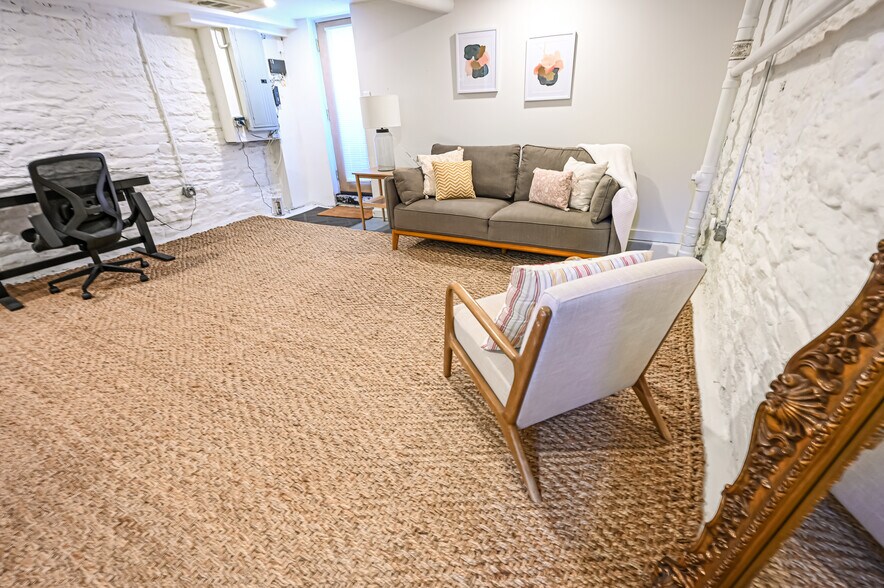 Building Photo - 3451 Denny St