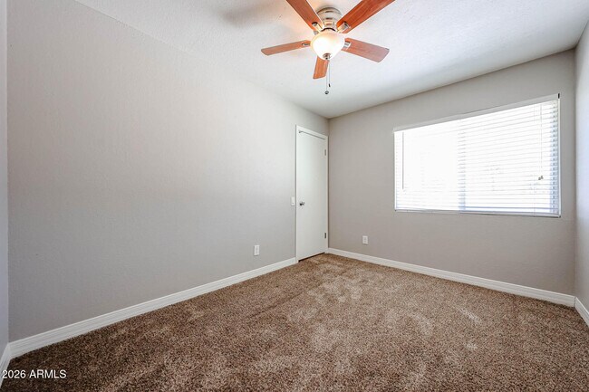 Building Photo - 5634 S Captain Kidd Ct