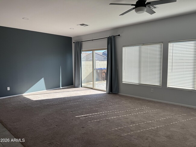 Building Photo - 1691 W Inca Dr